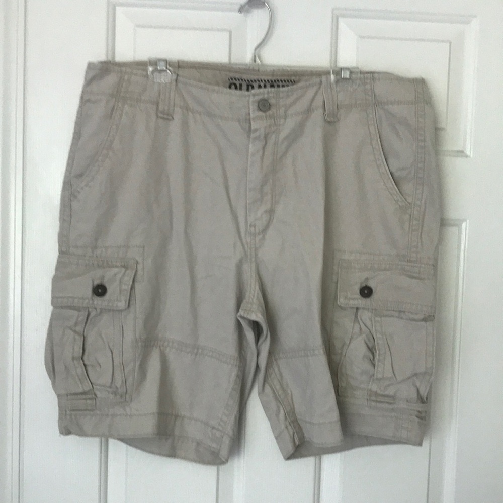 Men’s cargo shorts